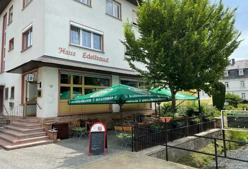 Hotelli Landgasthof Zum Heidekrug