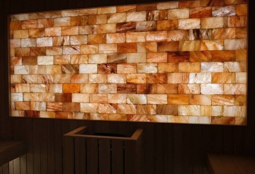 Plazacarrisi Hotel & Spa