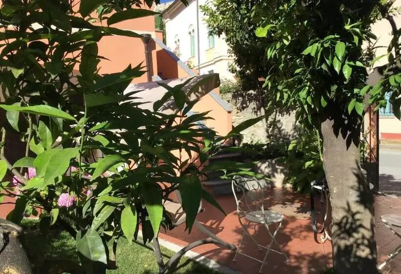 ペンション Casa Luigias Mtb In Finalborgo