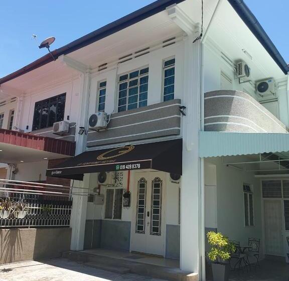 פנסיון G Fortune Guest House Victoria Green