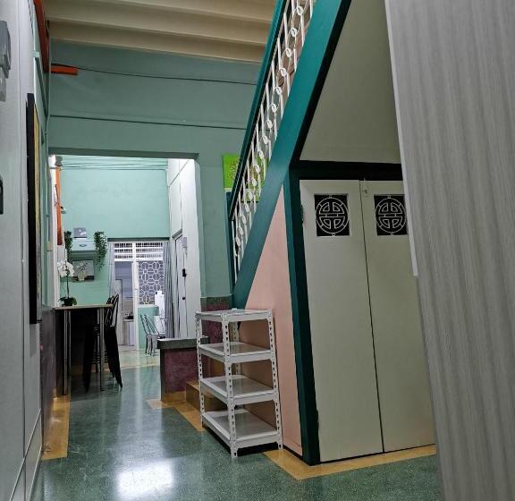 פנסיון G Fortune Guest House Victoria Green