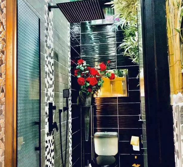 ペンション Jungle Vibes   Jacuzzi   Sauna