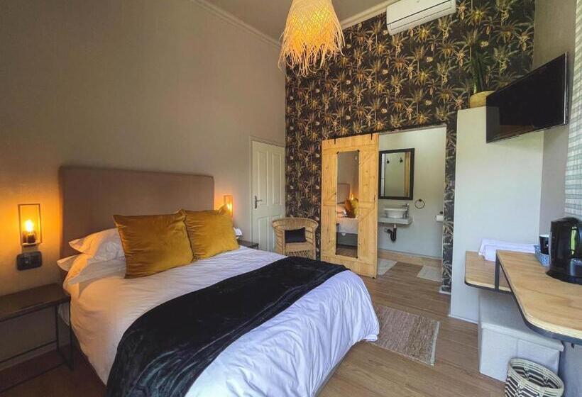 پانسیون Le Bezz Guesthouse