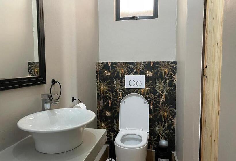 پانسیون Le Bezz Guesthouse