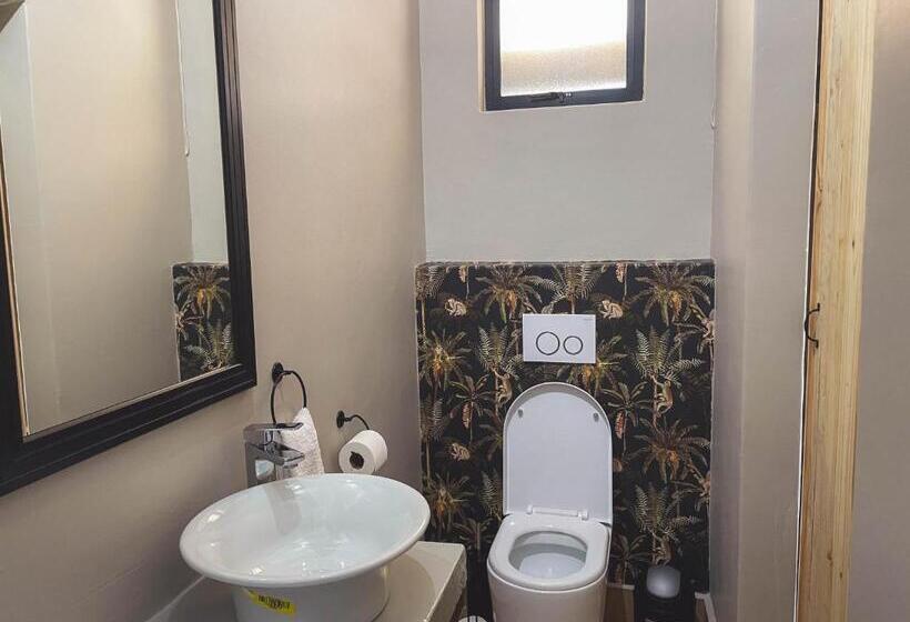 پانسیون Le Bezz Guesthouse