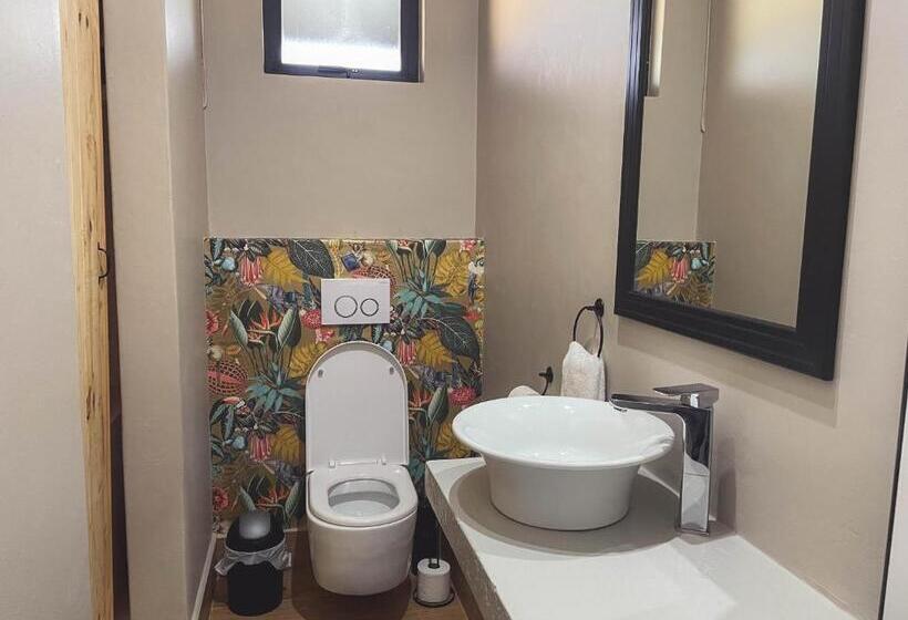 پانسیون Le Bezz Guesthouse