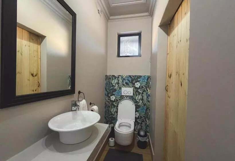 Majatalo Le Bezz Guesthouse