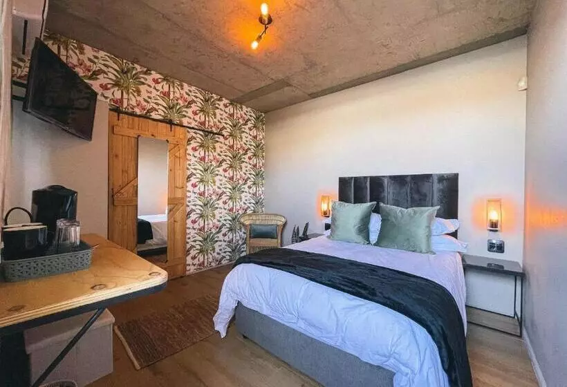 Majatalo Le Bezz Guesthouse