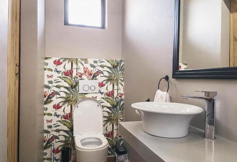 پانسیون Le Bezz Guesthouse