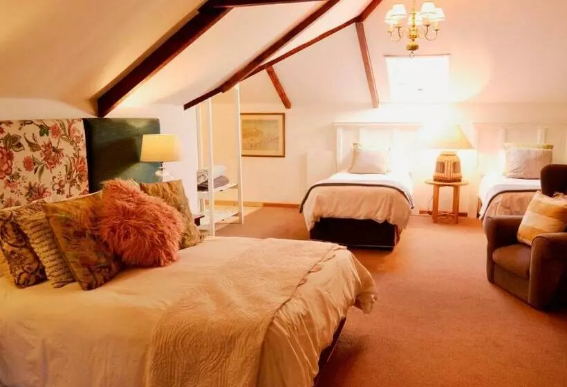 ペンション Rendezvous Guesthouse