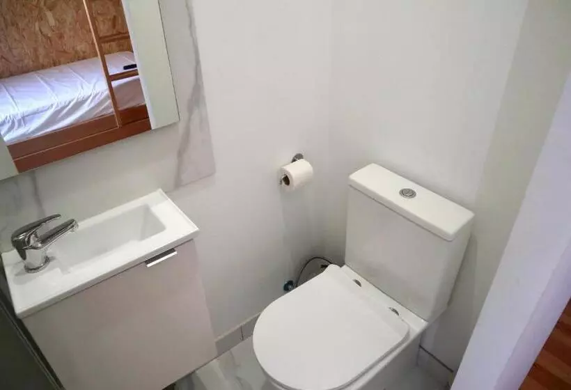 Amadora Boutique Hostel