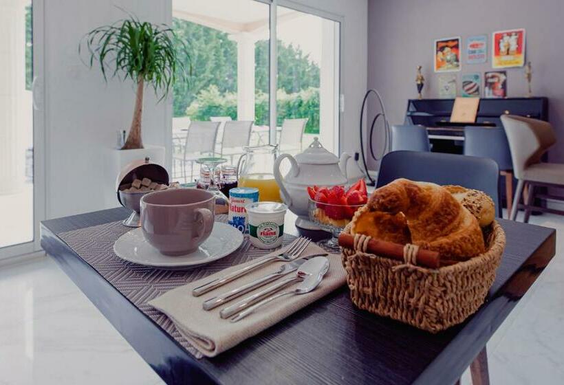 Bed and Breakfast Villa Des Chenes