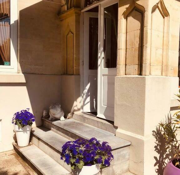 Aamiaismajoitus (B&B) Villa R Einald