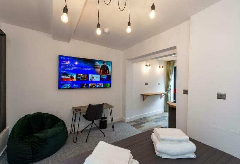 Riize Boutique Hotel Worcester Self Check In City Centre