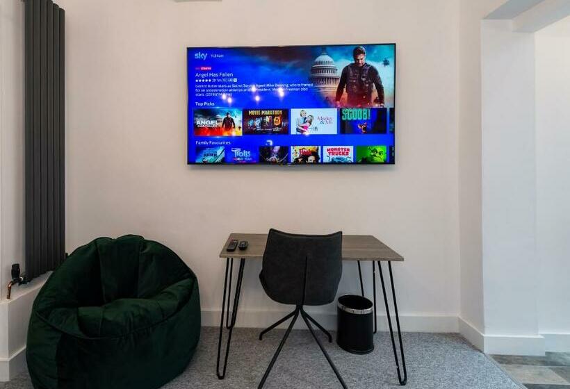 Riize Boutique Hotel Worcester Self Check In City Centre