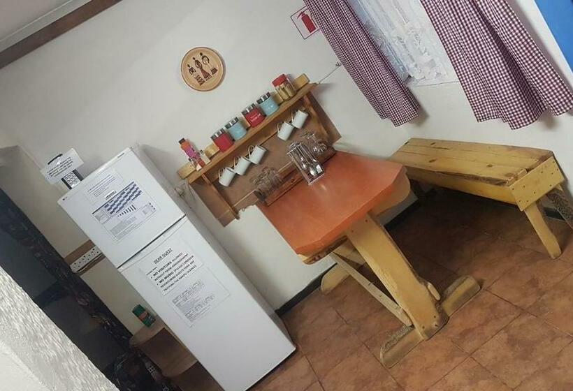 פנסיון Aberdeen Self Catering