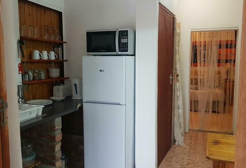 פנסיון Aberdeen Self Catering