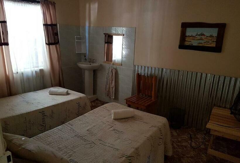 פנסיון Aberdeen Self Catering