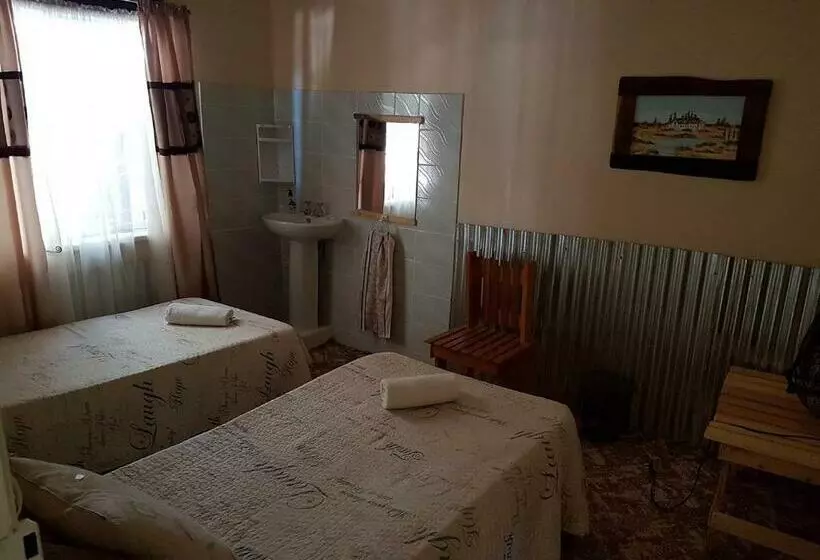 Majatalo Aberdeen Self Catering