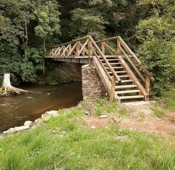 تختخواب و صبحانه Haus   Pantenburg