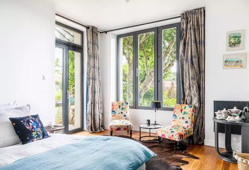 Aamiaismajoitus (B&B) La Villa Lauvray