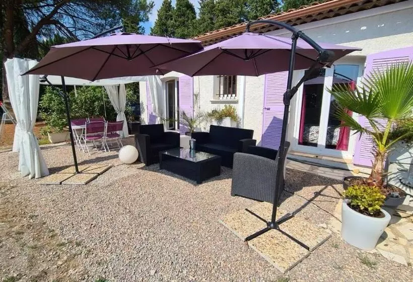 ベッドアンドブレックファースト Mas Orféo