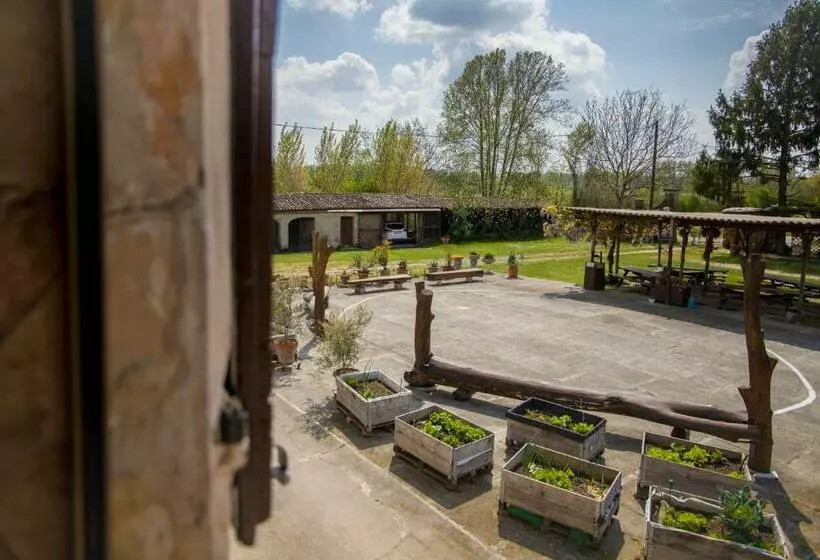 ホテル Agriturismo Corte Galvagnina
