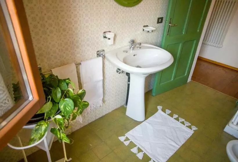 ホテル Agriturismo Corte Galvagnina