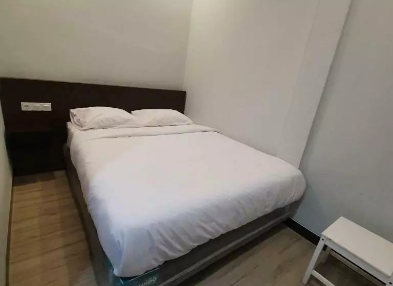 Hotel Circle One