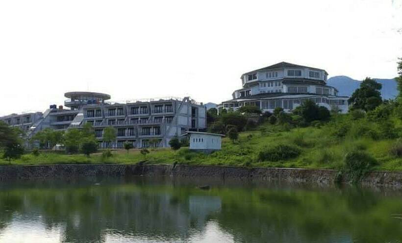 Hotel Revive Puncak Grand Smesco Hills Edufarm