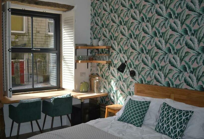 پانسیون Grooms House