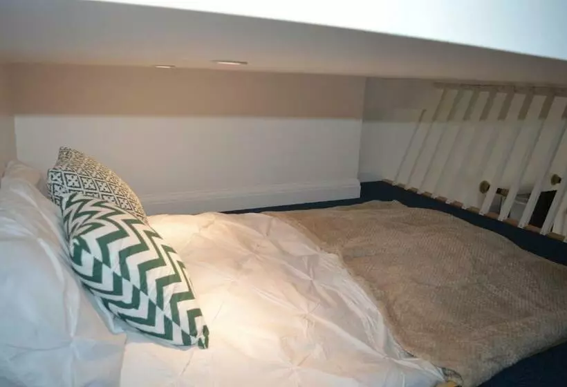 ペンション Grooms House