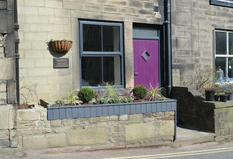 پانسیون Grooms House