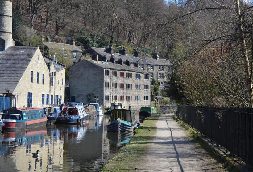 پانسیون Grooms House