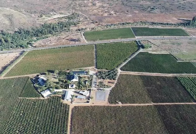 Majatalo Sempurna Estate