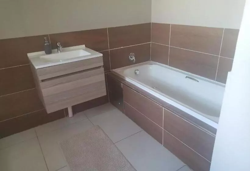 Majatalo Village Kulture   Guest House