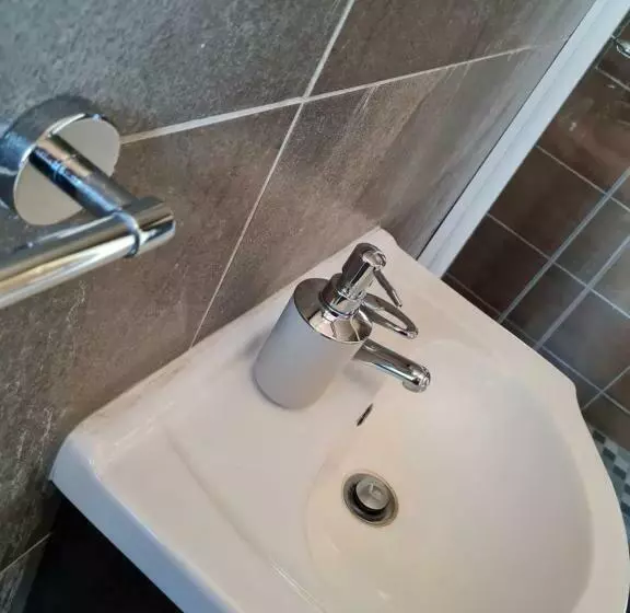 Majatalo Village Kulture   Guest House