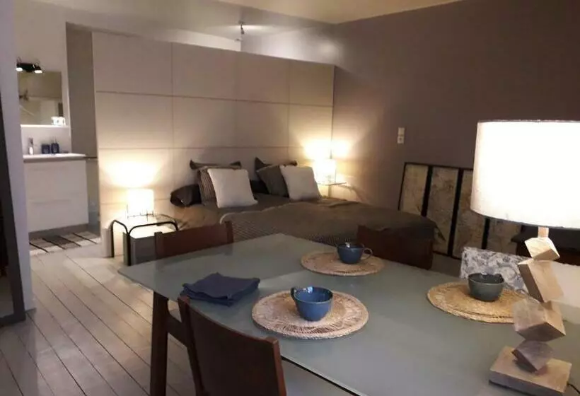 تختخواب و صبحانه Chambre Maison De Ville Dans La Cité Des Trois Vallées