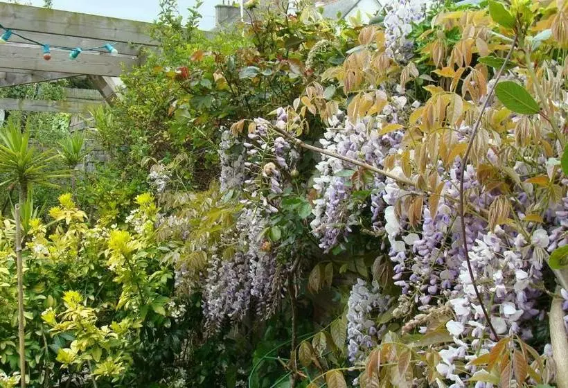 تختخواب و صبحانه Chambre Maison De Ville Dans La Cité Des Trois Vallées