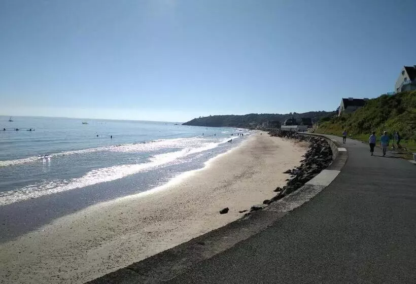 تختخواب و صبحانه Chambre Maison De Ville Dans La Cité Des Trois Vallées