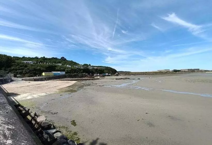 تختخواب و صبحانه Chambre Maison De Ville Dans La Cité Des Trois Vallées