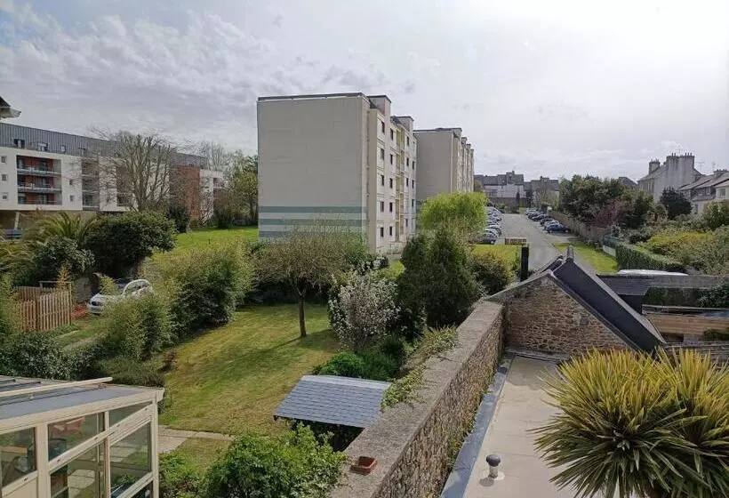 تختخواب و صبحانه Chambre Maison De Ville Dans La Cité Des Trois Vallées