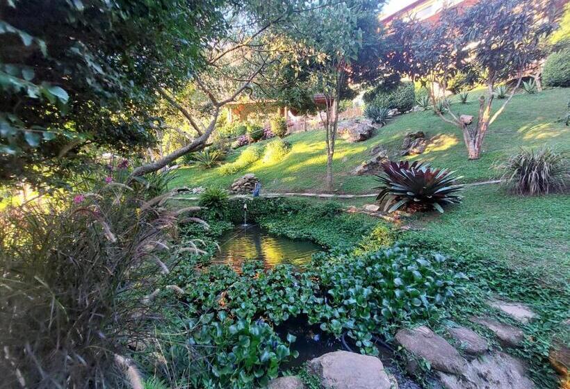 Bed and Breakfast Hospedaria Aikó