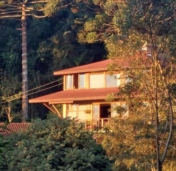 Bed and Breakfast Hospedaria Aikó