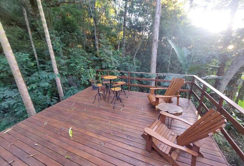 Bed and Breakfast Hospedaria Aikó