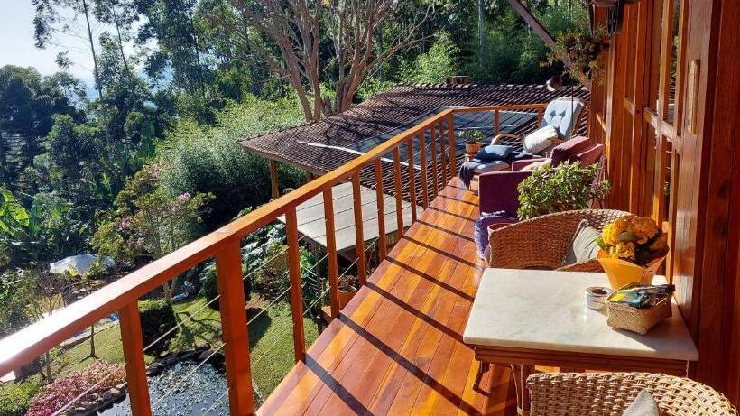 Bed and Breakfast Hospedaria Aikó