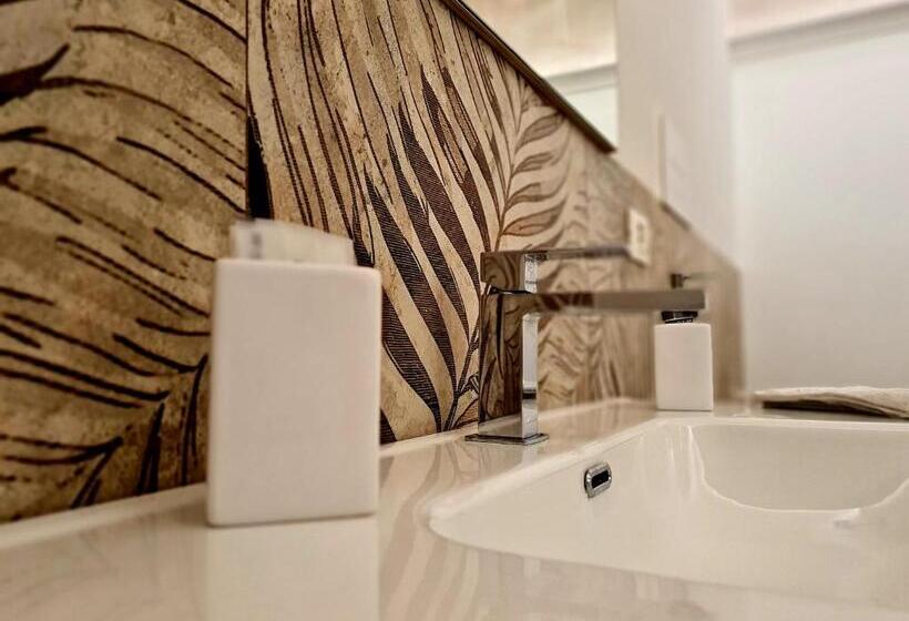 تختخواب و صبحانه Scrusciu Home