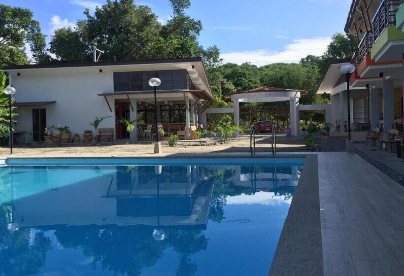 Cerca Parola Beach Resort