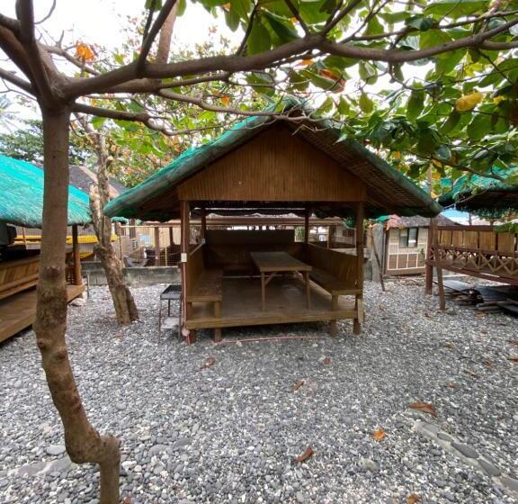 Cerca Parola Beach Resort