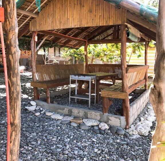 Cerca Parola Beach Resort